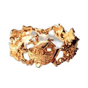 Vintage Gold Tone Noahs Ark Themed Bracelet